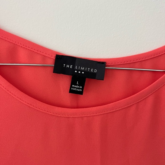 The Limited coral short sleeve work blouse size large - Picture 2 of 3